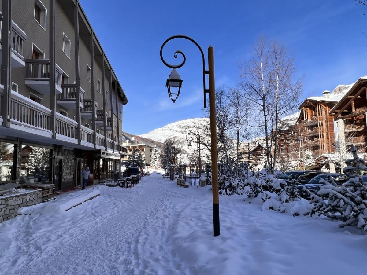 Everest Hotel Val-dʼIsère Екстериор снимка